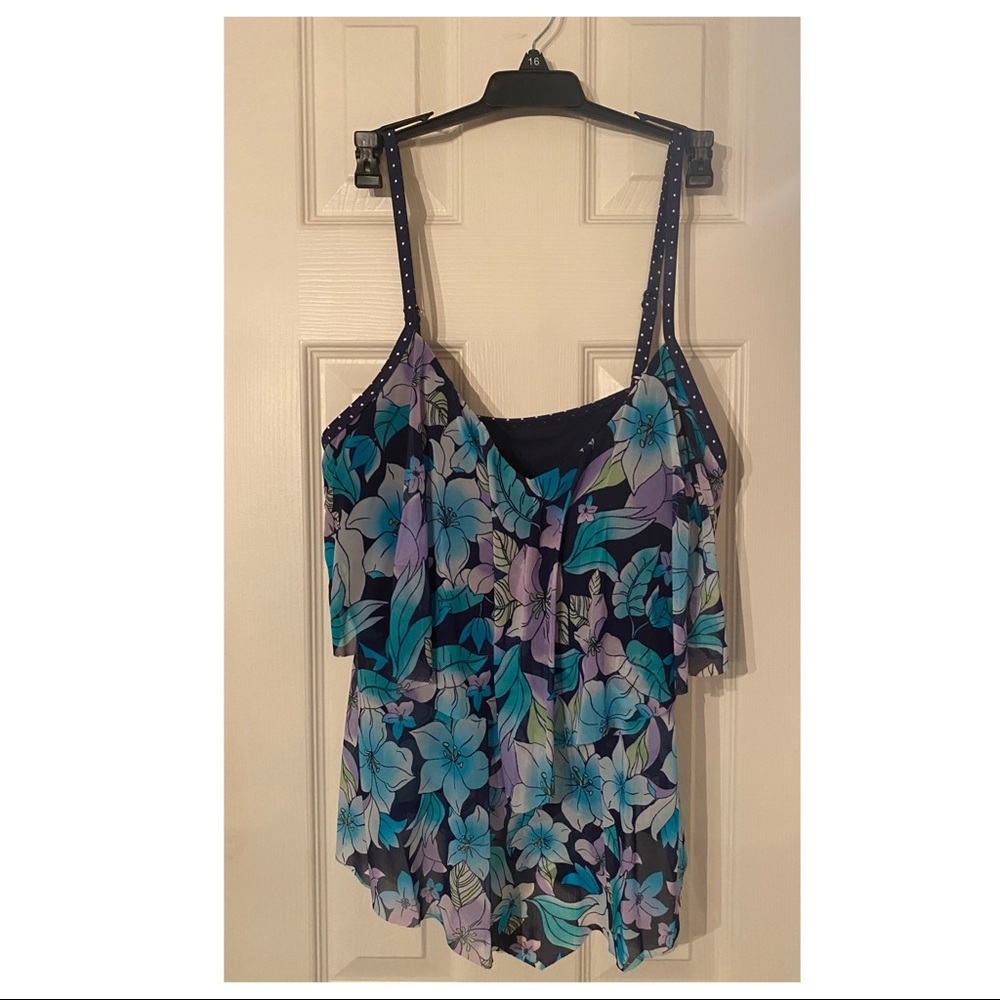 NWT Beach House Tankini swimsuit top Size 16